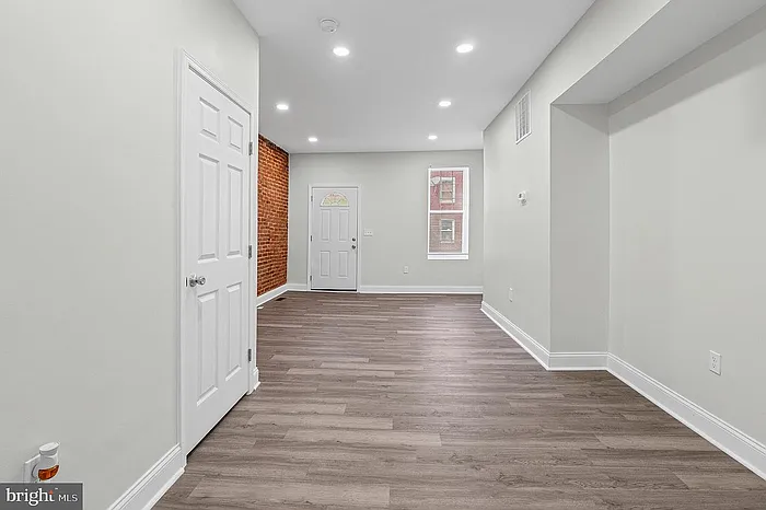 900 Bennett Pl — Photo 5