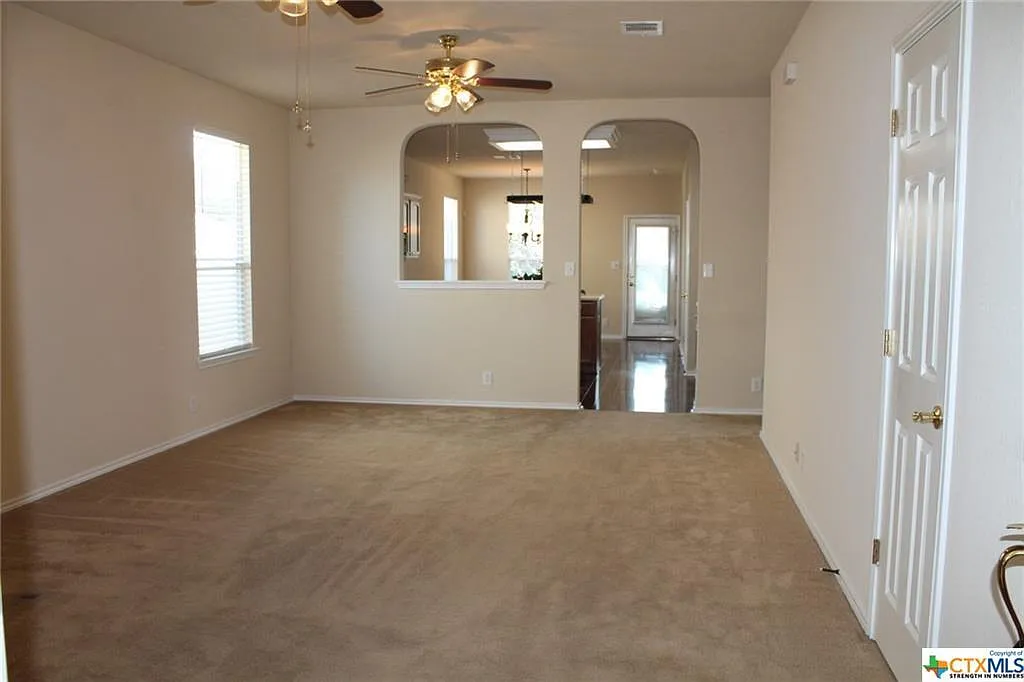 Building Photo - 378 Tanager Dr