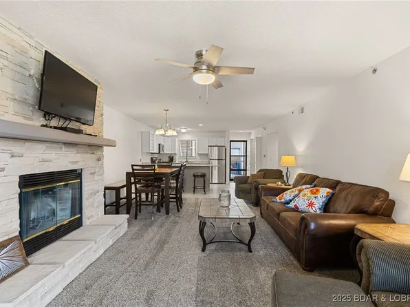 611 Lazy Days Rd Unit V7, Osage Beach, MO 65065