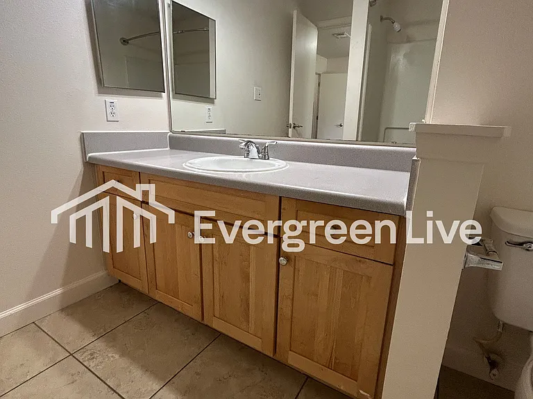 90 Valtameri Ct — Photo 25