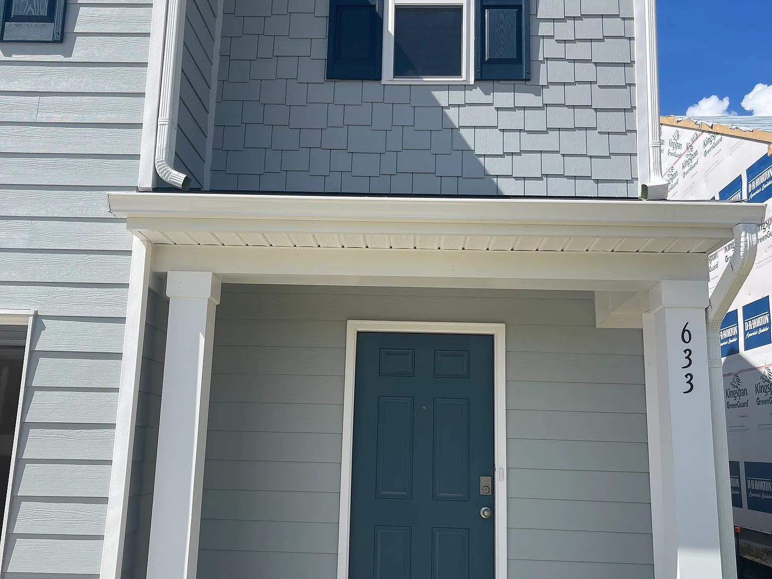 5 bed, 2368 sqft, $2,350 — Photo 2