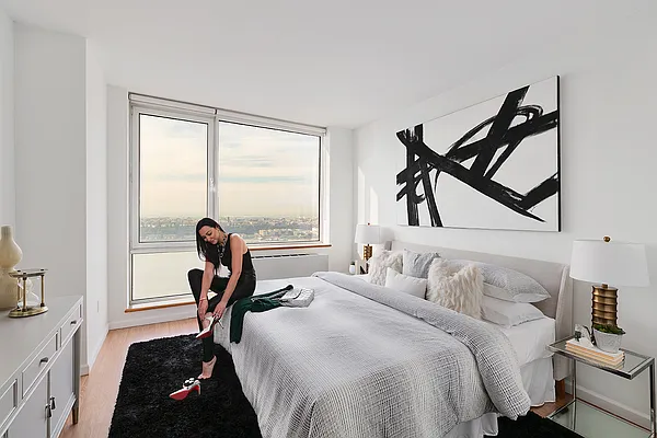 Sold by Compass | media 24