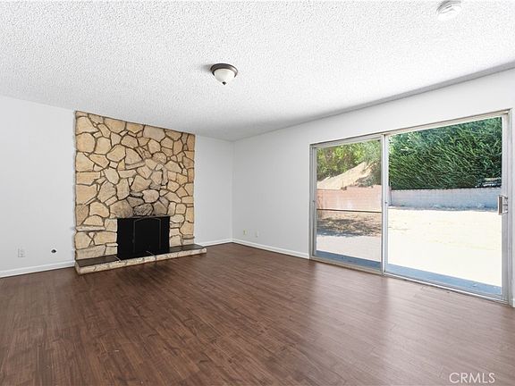 2nd image of 26126 Friendly Valley Pkwy