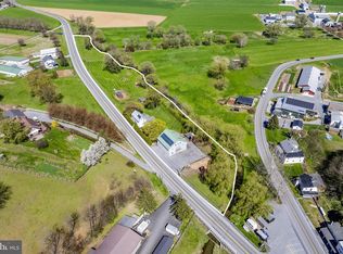 3457 W Newport Rd, Ronks, PA 17572