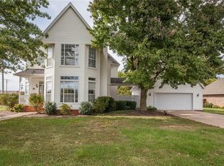 1 Stonebridge Way, Bentonville, AR 72712