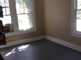 637 Bungalow Ln, Baton Rouge, LA 70802