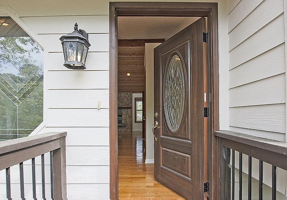 Welcome! Front door up one flight of stairs.