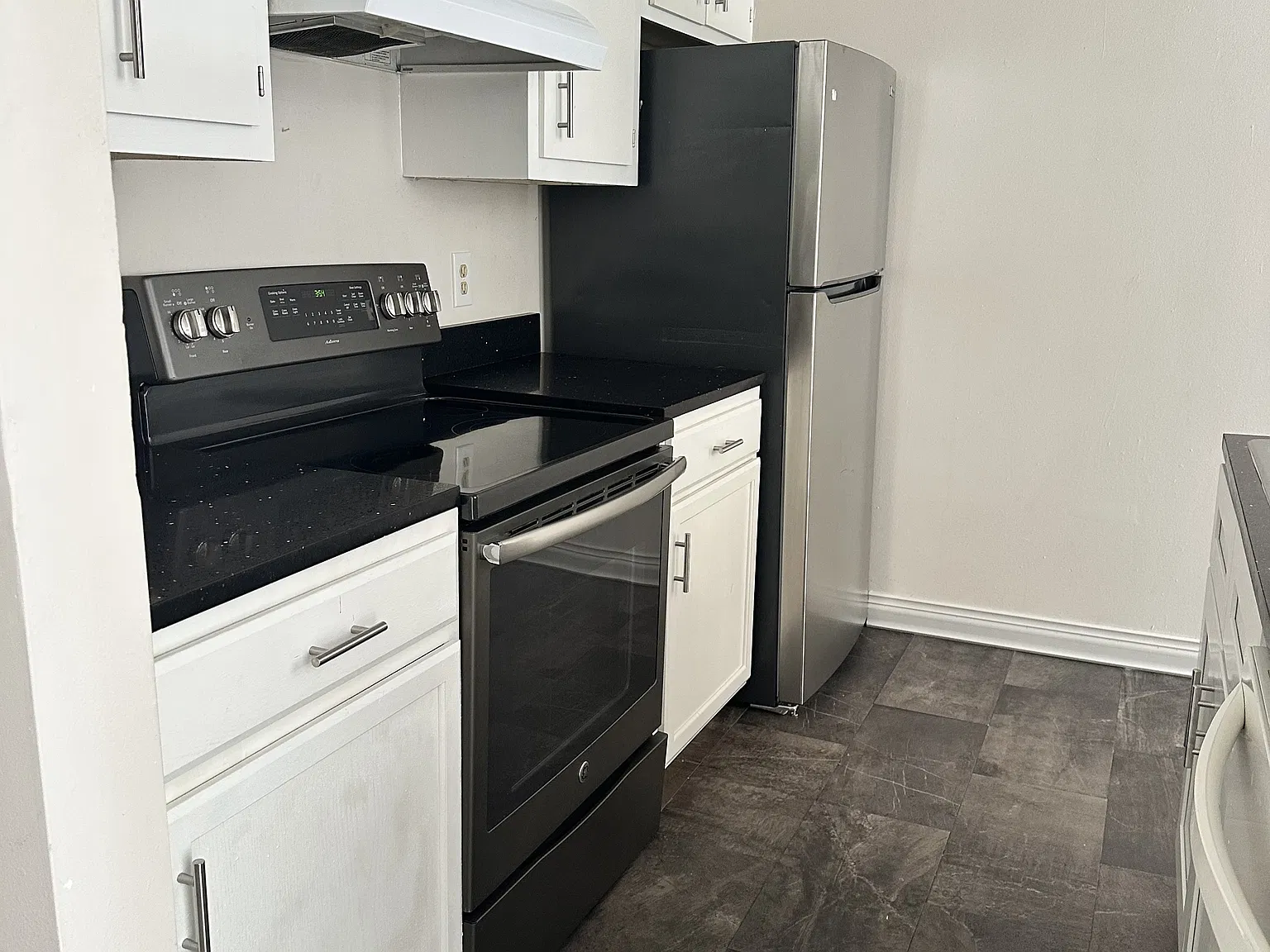 901 Hickory Street - 102 — Photo 1