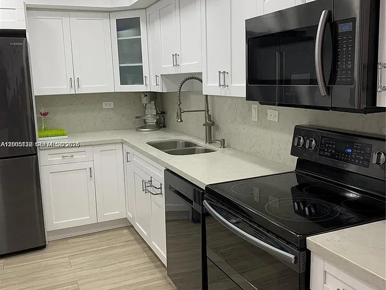 20225 NE 34th Ct #1016 — Photo 4