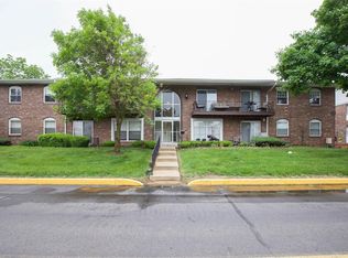 10308 Forest Brook Ln APT F, Saint Louis, MO