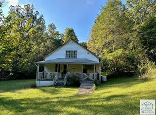 134 Spring Creek Ln, Stuart, VA 24171