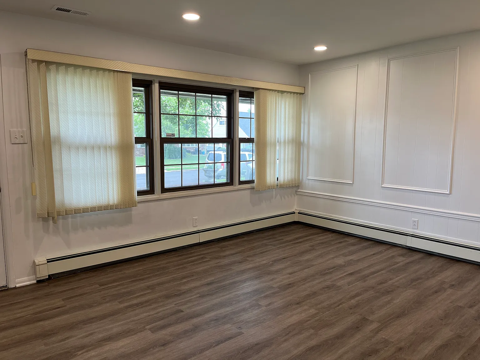 3 bed, 1600 sqft, $2,695 — Photo 2