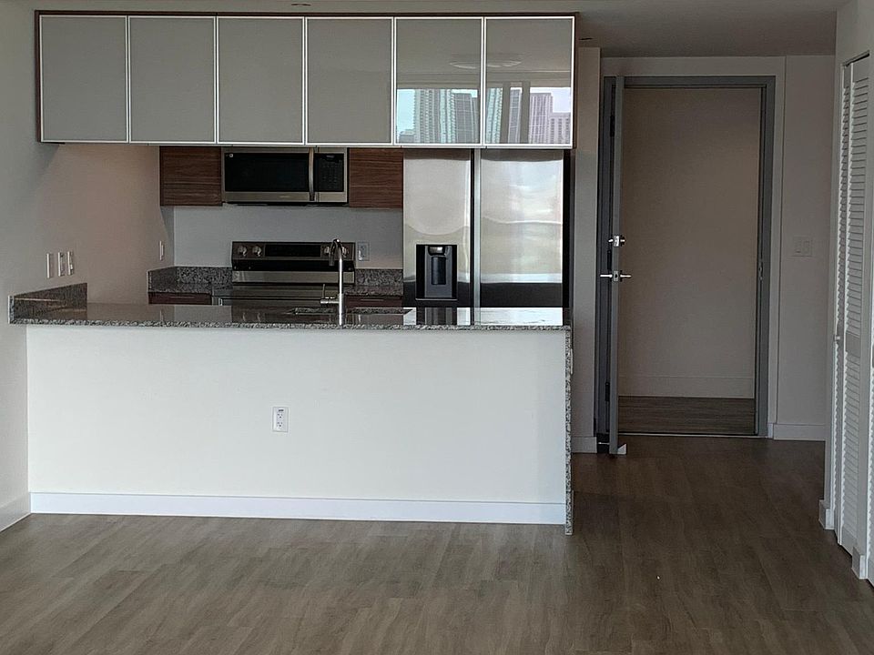 1st image of 20 SE 2nd Ave #1012