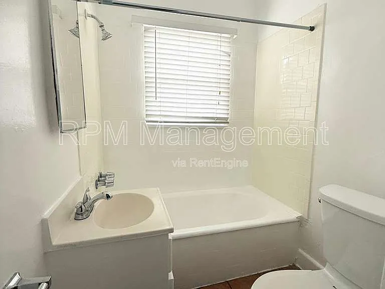 849 S Kenmore Ave #38 — Photo 6