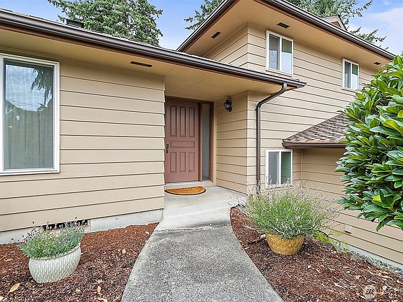 2nd image of 14902 25th Avenue Ct E