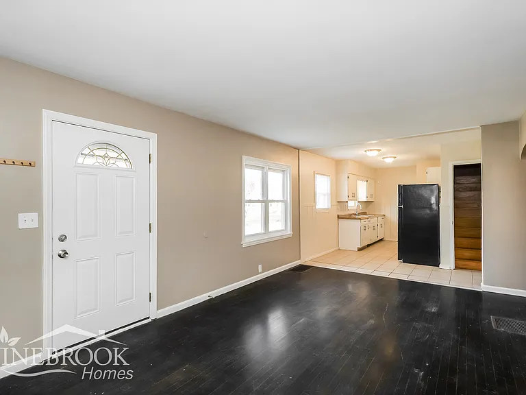 3998 Hamblen Dr — Photo 6