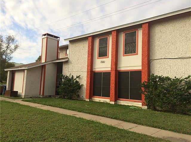 1st image of 7108 Creekside Dr APT D