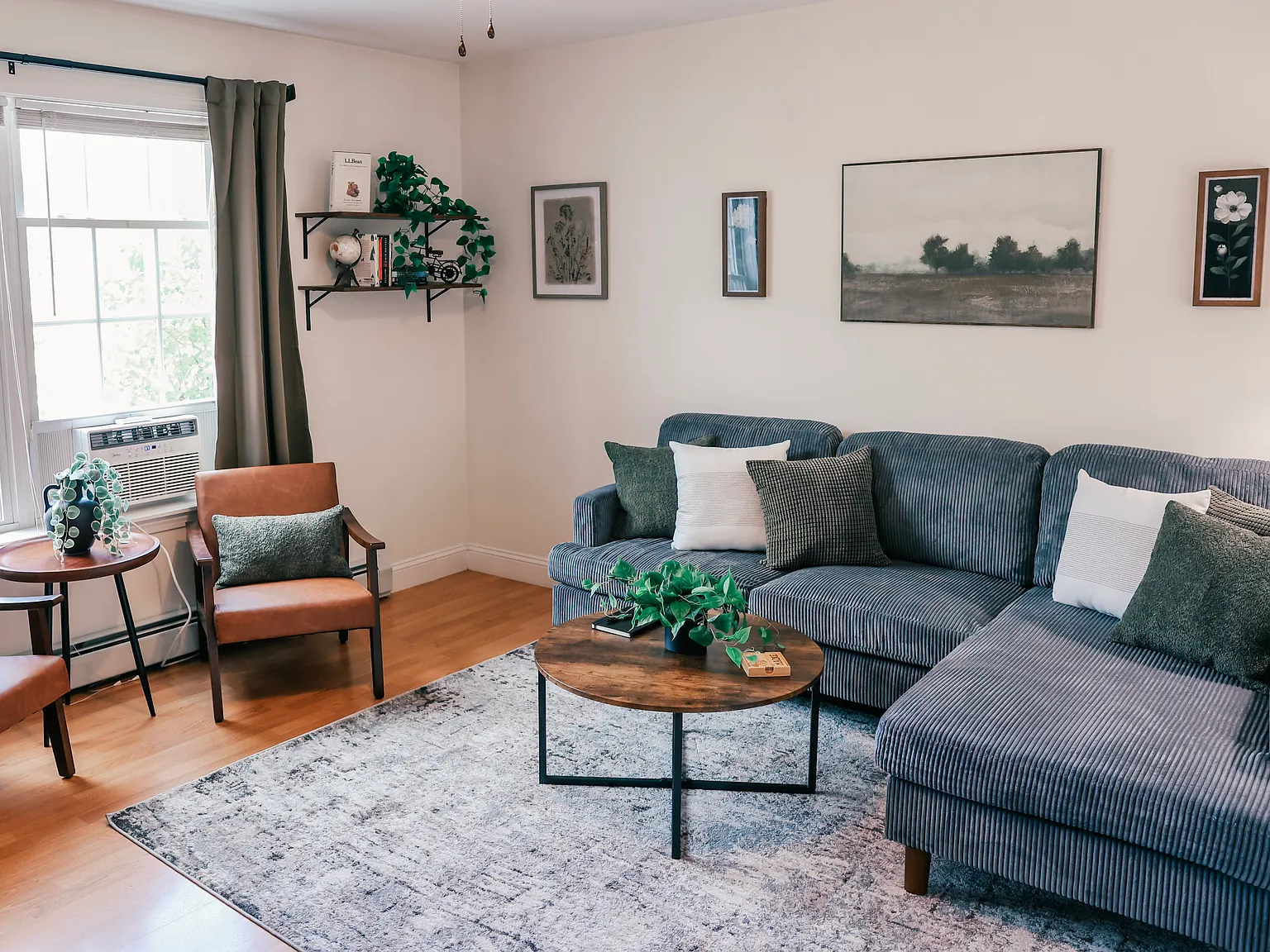 2 bed, 1.5 bath, $2,300 — Photo 1