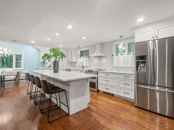 298 Marked Tree Rd, Needham, MA 02492