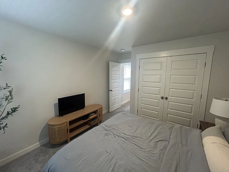 1055 Ross Farms Blvd — Photo 14