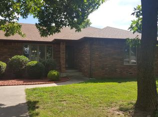 1100 E Walnut St, Aurora, MO 65605