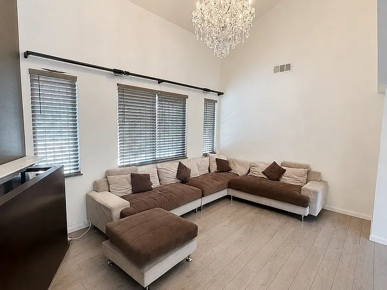 2500 Potrero Ave — Photo 2