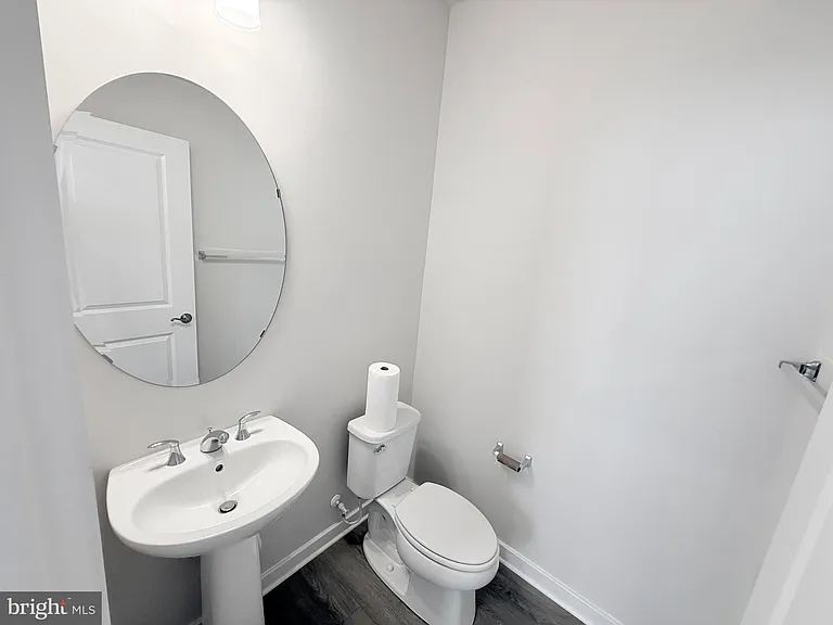 2505 Nicholson St — Photo 6