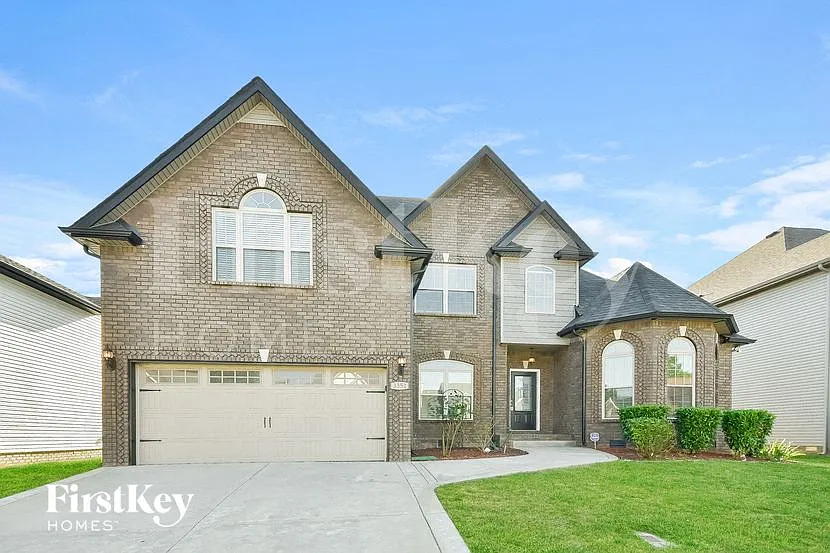 4 bed, 3.0 bath, 2900 sqft, $2,435 — Photo 2
