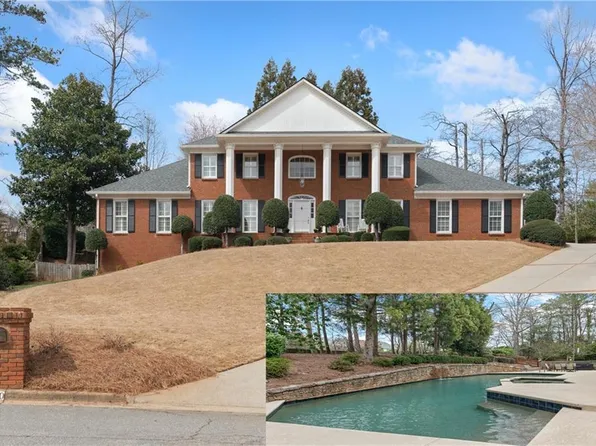 1380 Tennis Court Pl, Roswell, GA 30075