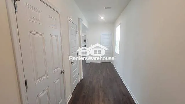 11899 Conrad Cir — Photo 10