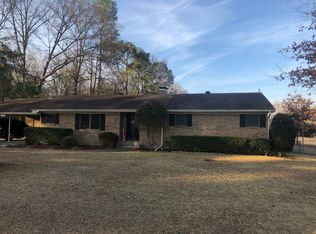 2910 Fairview Rd SW, Camden, AR 71701