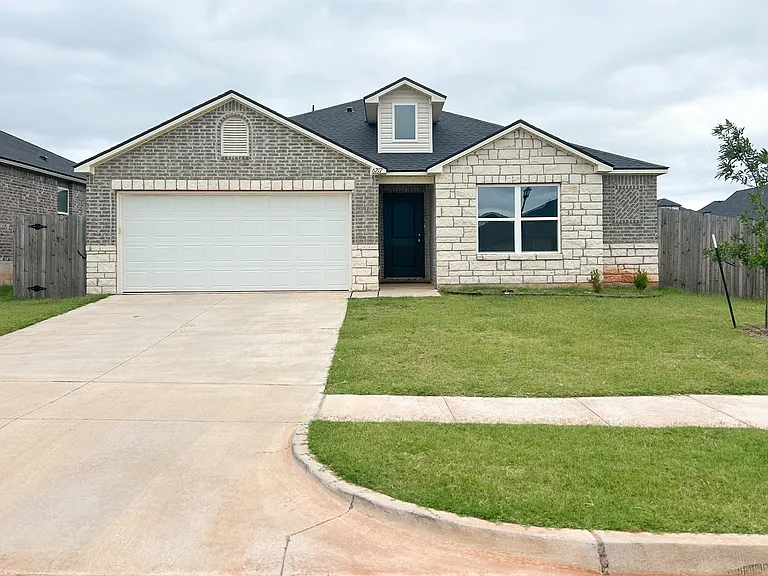 6217 Bradford Pear Ln — Photo 1