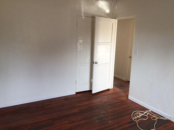 3rd image of 1828 Grand Ave