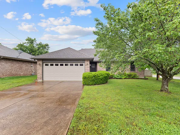 3090 W Village Terrace, Springfield, MO 65810