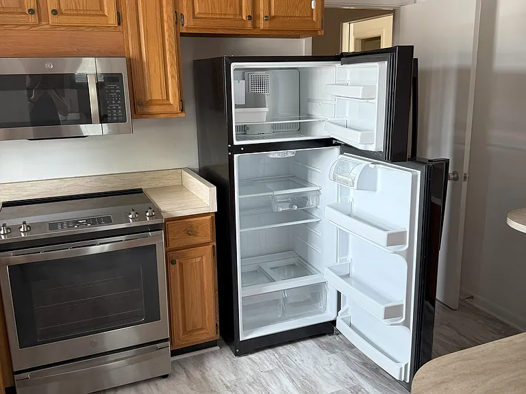 9128 Huron Ave — Photo 11