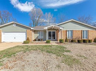 3328 Town And Country Ln, Saint Charles, MO