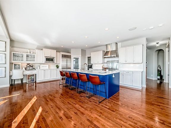 4th image of 268 NE Springbluff Bay SW