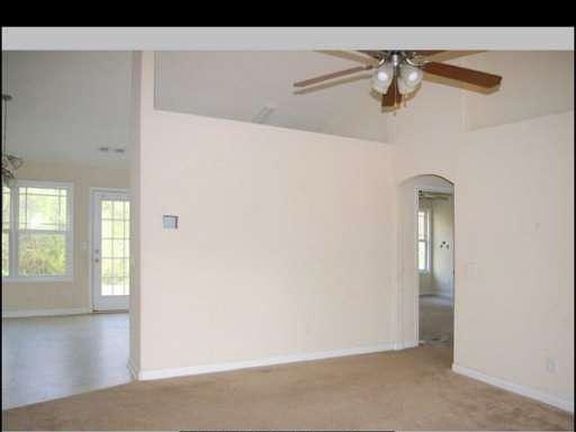 5th image of 184 Glenfield Dr