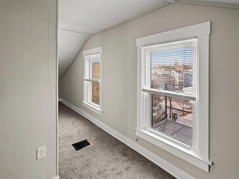 941 York St #2 — Photo 6