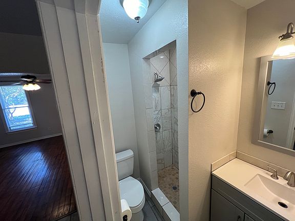 5th image of 5317 Blackmore Ave