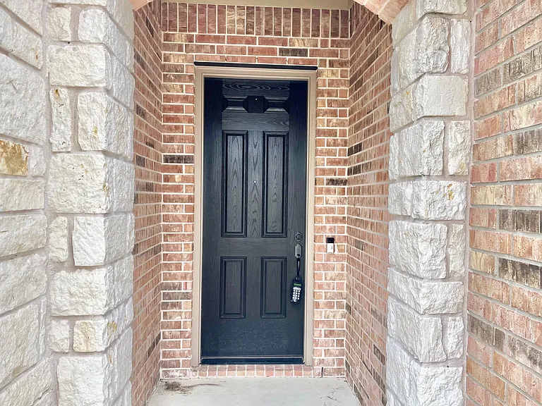 21406 Greylag Dr — Photo 2