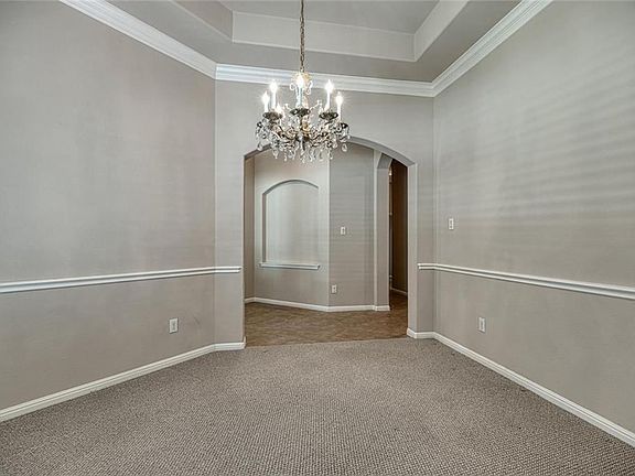 4th image of 4008 Massey Way