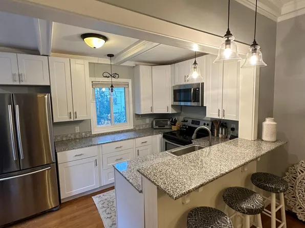 (undisclosed Address), Taunton, MA 02780