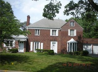 9 Pickwick Rd, Manhasset, NY 11030