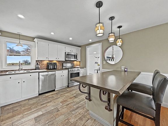 5th image of 23 Rachael St