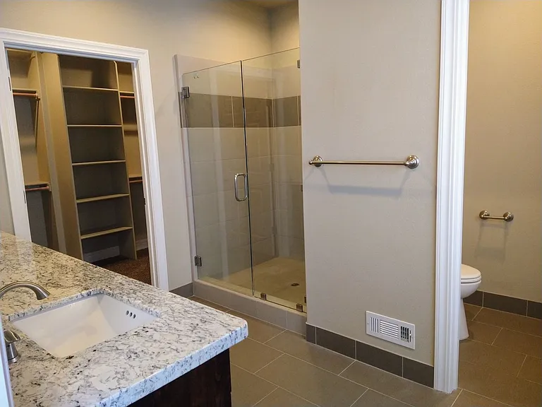 1377 Browning St — Photo 8
