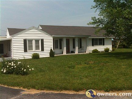 2nd image of 1489 W Dewberry Rd