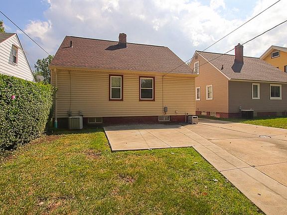 3rd image of 5110 Krueger Ave