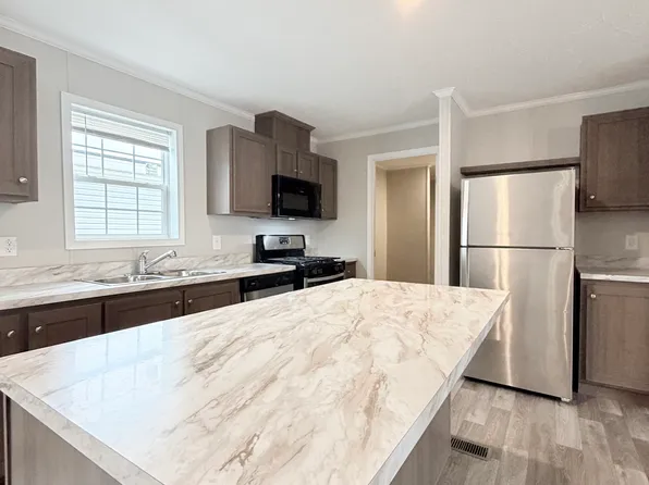 4000 E 134th St #827, Chicago, IL 60633