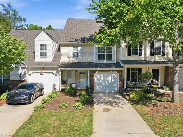 822 Creek Crossing Trl, Whitsett, NC 27377